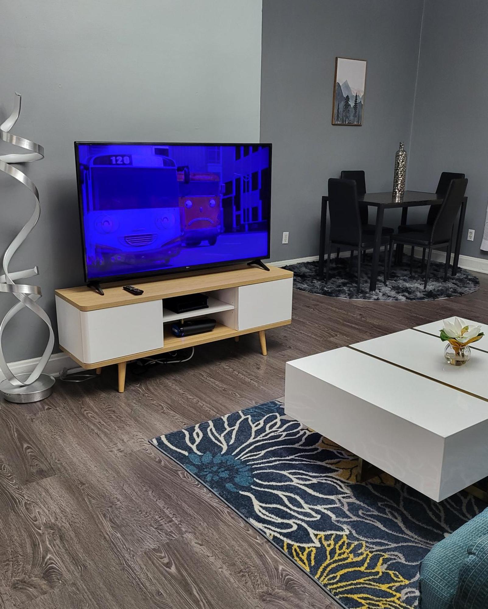 1 Bedroom In Columbus Osu District, Free Parking, Kitchen, Washer And Dryer, Central Location, Downtown, Hospital, Expocenter, Osu Stadium Экстерьер фото